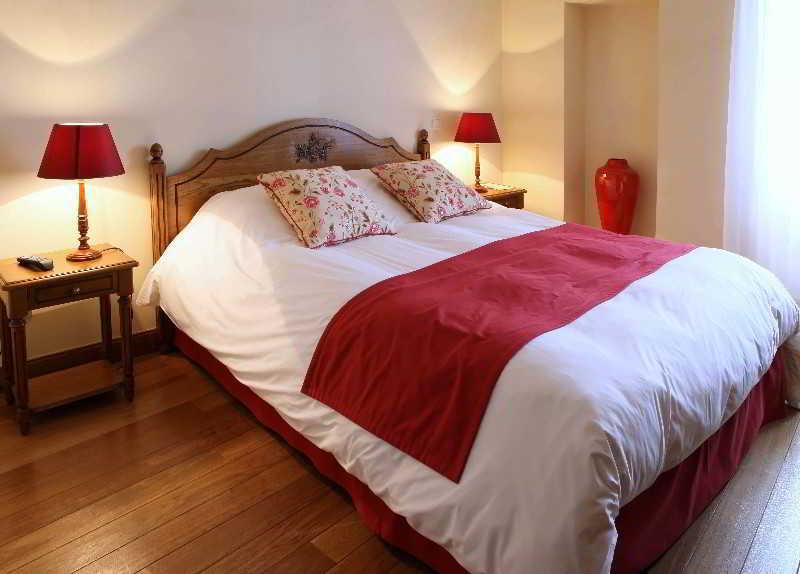 Domaine Saint-Roch Hotel Spa Salzuit المظهر الخارجي الصورة